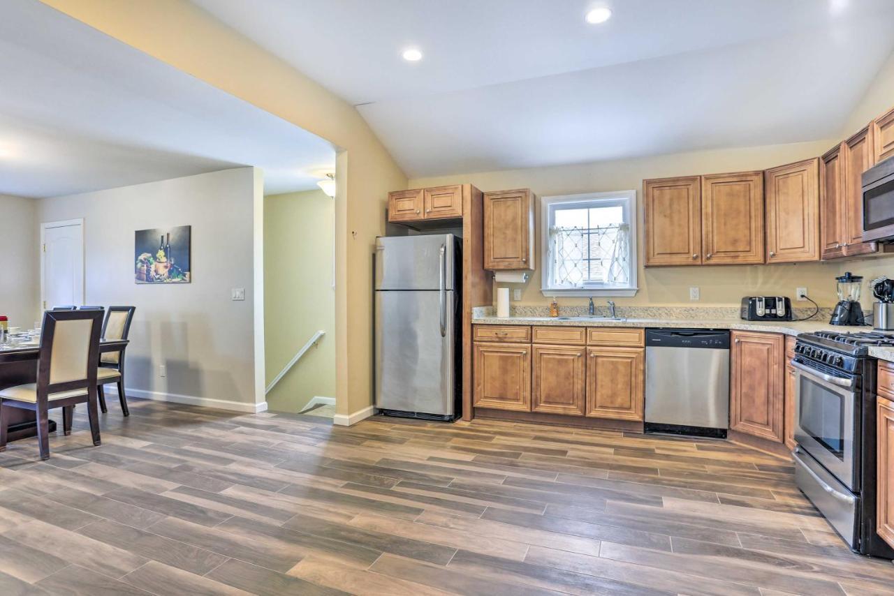 Ideally Located Glen Cove Apartment! Extérieur photo