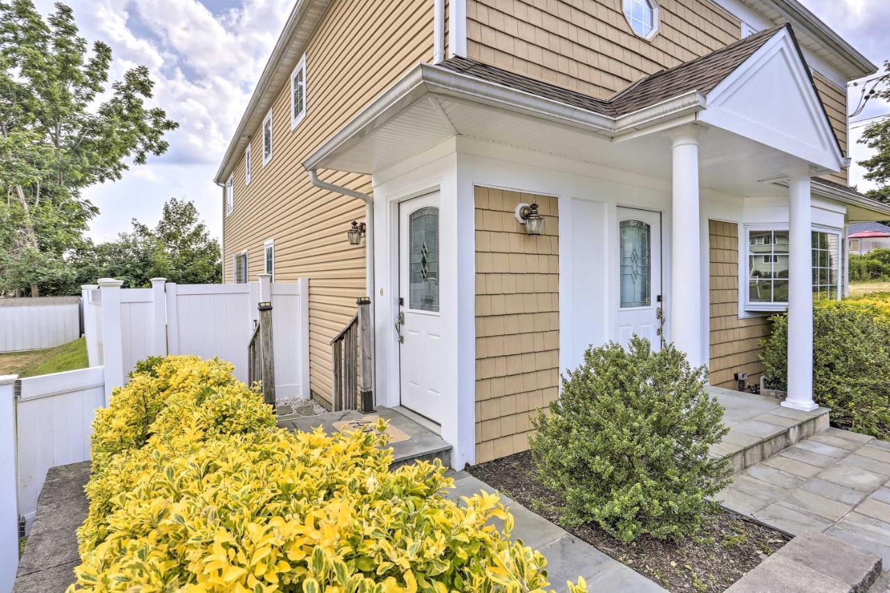 Ideally Located Glen Cove Apartment! Extérieur photo